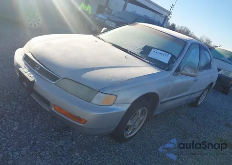 1997 Honda Accord Lx z USA, uszkodzony, nr VIN JHMCD5637VC012022